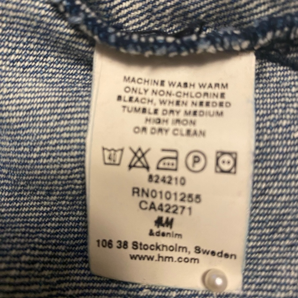 Distressed denim jacket - Picture 8 of 11